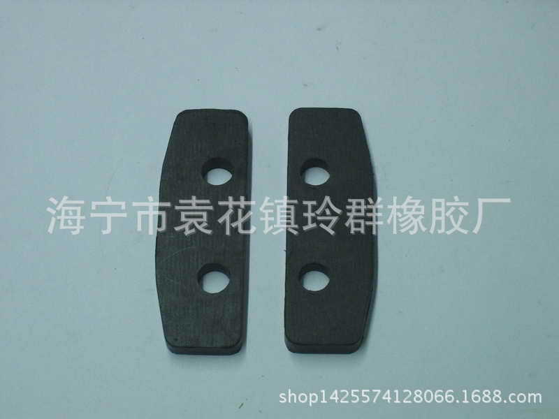 橡胶制品厂供应 橡胶减震块 耐磨橡胶块 生产防震缓冲黑色橡胶块