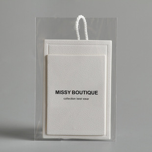 High-end clothing tag special paper texture card clothing store gravure online celebrity women's hanging card opp bag hanging card