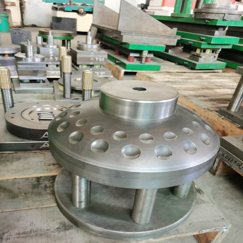 La Fábrica de Moldes de Estampado de Precisión de Zhejiang produce piezas de estampado de acero inoxidable.