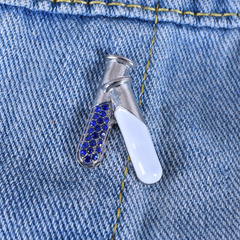 European and American summer new medical device series brooches, laboratory equipment test tube shape brooches, accessories wholesale