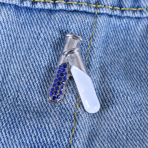 European and American summer new medical device series brooches, laboratory equipment test tube shape brooches, accessories wholesale