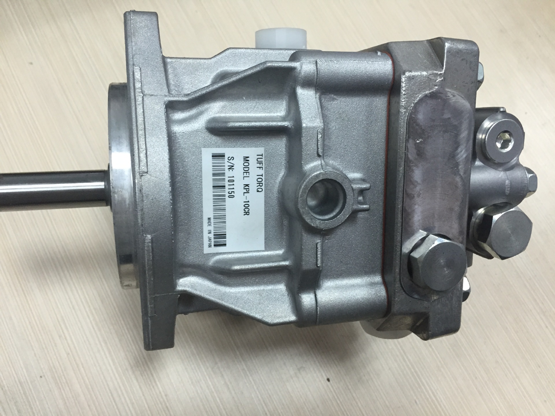 座骑式割草机 TUFF TORQ  KPL10 柱塞泵