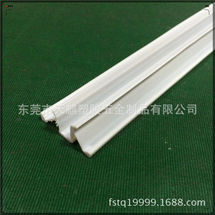 东莞厂家供应环保级塑胶挤出ABS圆管/ABS双色异型材挤出