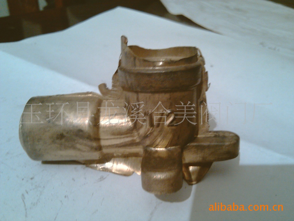 提供入墙弯头阀门铜铝红冲锻造加工铜配件成品制造