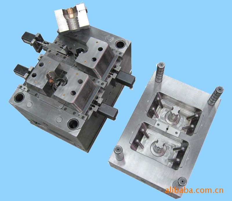 供应各种规格塑胶模具