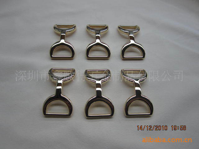 提供五金制品颜色持久 耐磨耐用 耐氧化的真空镀膜加工