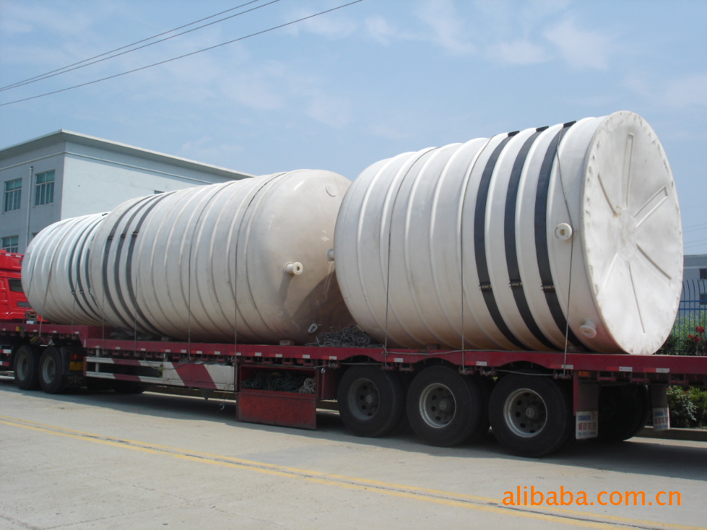 长期供应 30吨液碱贮罐酸碱储罐  无锡伟龙pe污水储罐