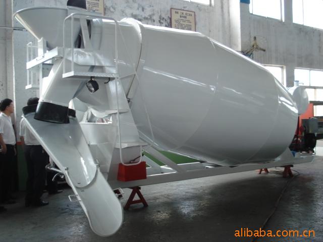 9立方混凝土搅拌车上装，罐装，水泥管，混凝土筒罐