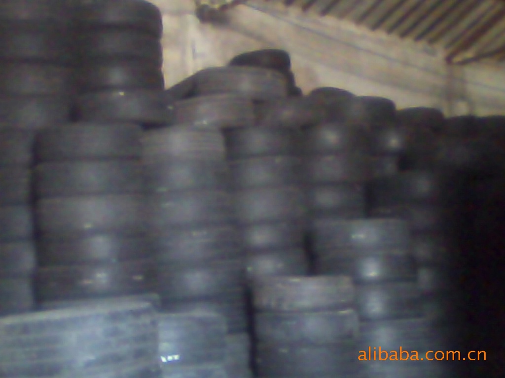 供应二手轿车轮胎，批发零售。【青浦白鹤】