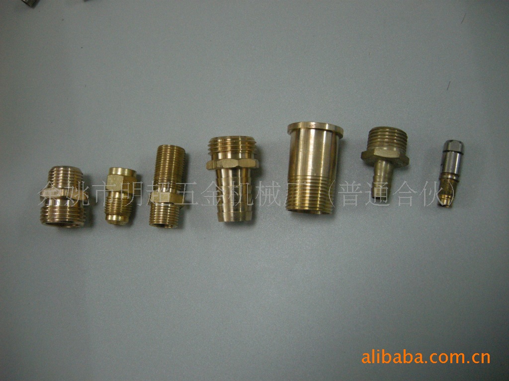 厂家批发全规格黄铜接头 品质保证