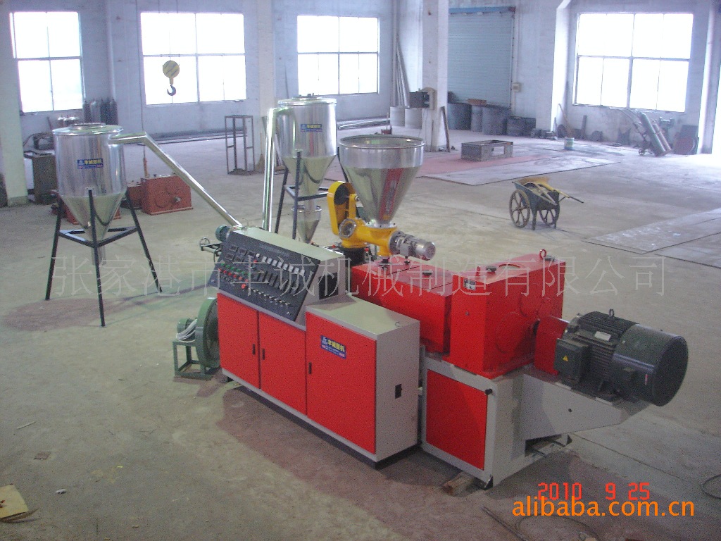 长期生产SJSZ65/132锥形双螺杆PVC造粒机 双螺杆挤出造粒机