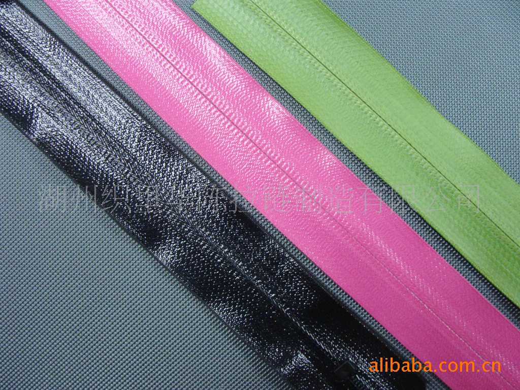 厂家供应5#多色 尼龙拉链服装拉链 箱包拉链  羽绒服外套棉服拉链