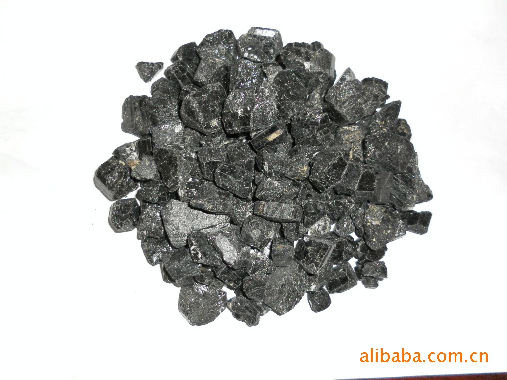 厂家供应宝石级托玛琳（碧玺）黑色柱状电气石