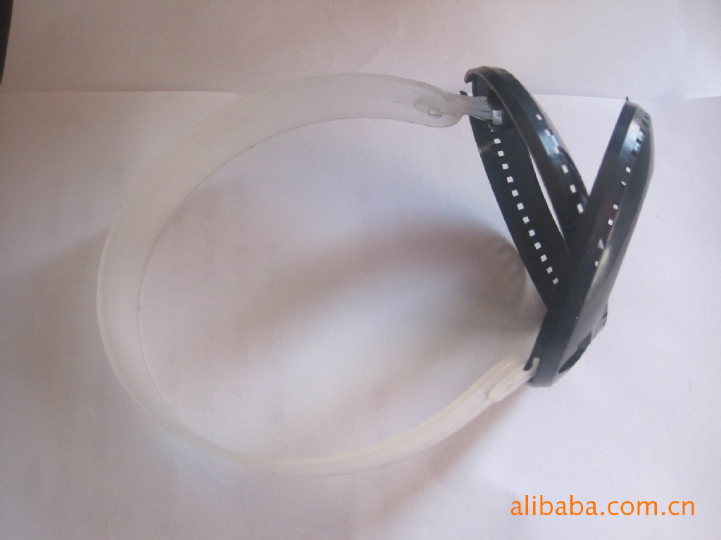 厂家供应各种保暖耳套架子、耳罩塑料骨架以及各种耳套塑料(图)