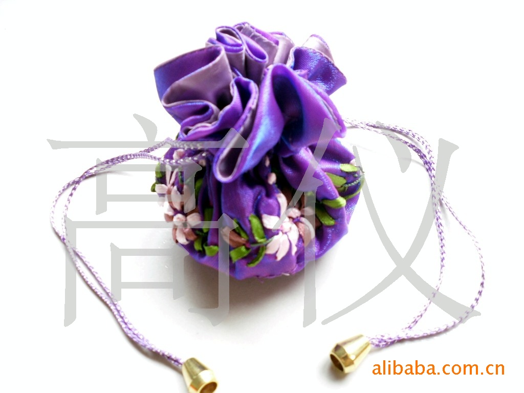 供应GY110 丝带绣花 抽绳 布艺 首饰袋/圆首饰球 定做 批发 直销