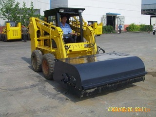 热销 滑移装载机 封闭清扫机