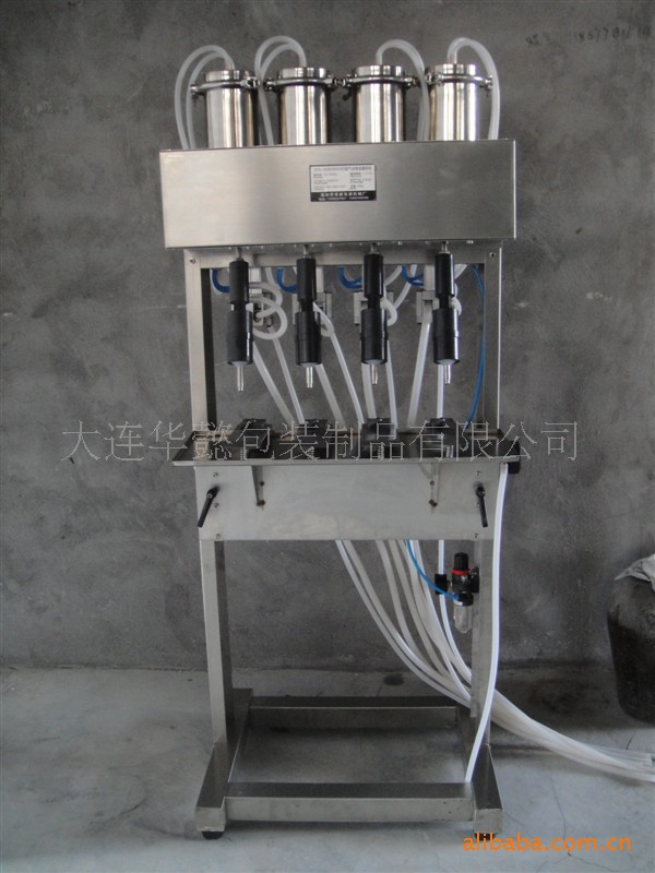 灌装机供应四头香水灌装机，大连灌装机