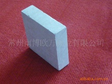 地板市場優質硫酸鈣基板引進開發的新科技低碳板材
