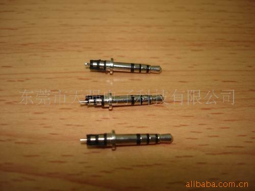 供应2.5*4.5四极公头 金色/镍色 工厂量产