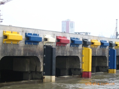 供应D型DA型橡胶护舷 海伦 信赖海伦 （515图）防撞设施青岛否是