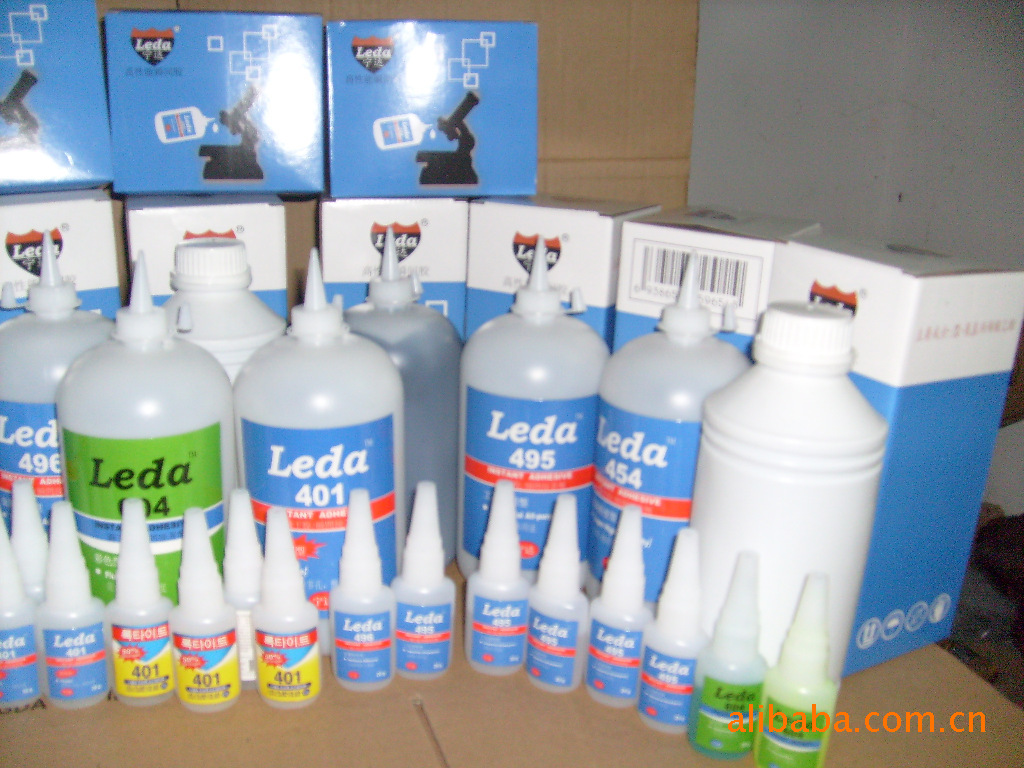 厂家供应聚乙烯胶，聚氨酯胶等慢干型胶水