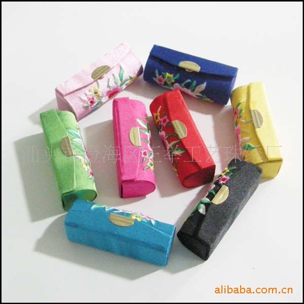 源头厂家绣花口红盒 织锦中国风唇膏盒包装礼盒精品