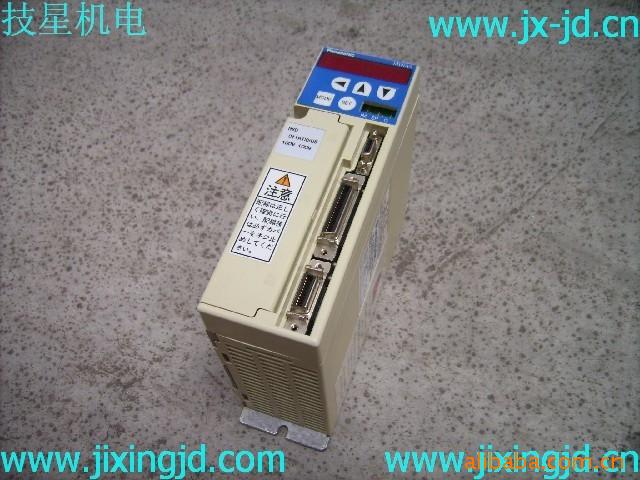 松下伺服驱动器MSD011A1XX05   保好保修三个月