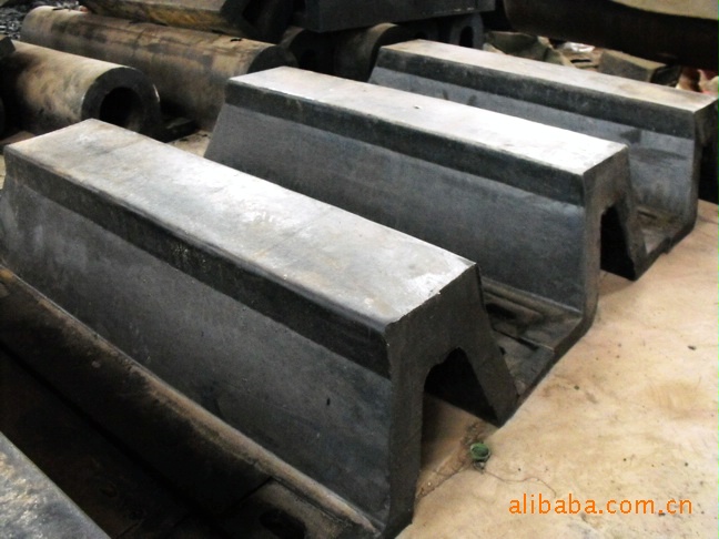 供应V型橡胶护舷 海伦 信赖 （519图）防撞设施青岛否是0防撞设施