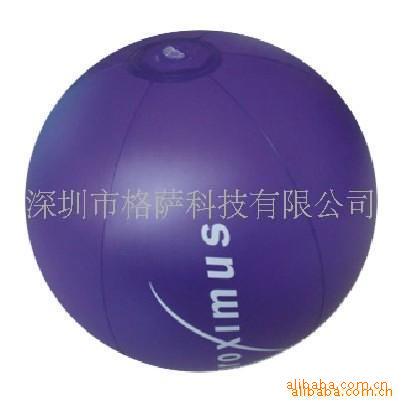 Inflatable balloon heart shaped