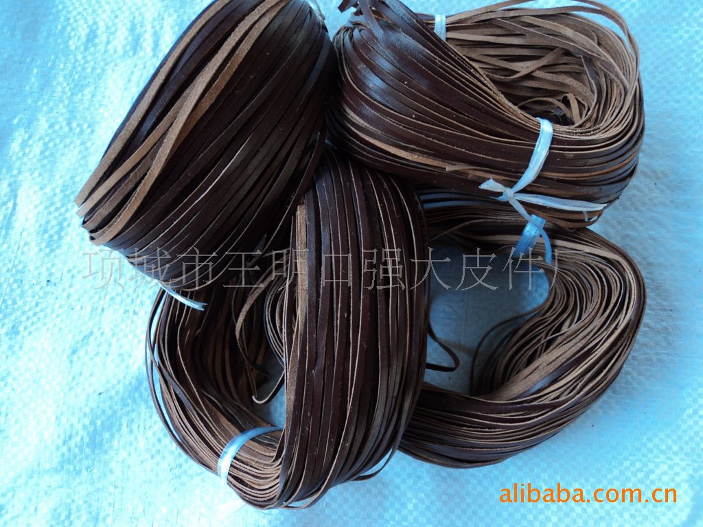【厂家直销】河南强大3MM*1MM咖啡色牛皮绳带条 扁/方牛皮绳条