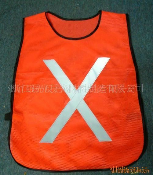 厂家直销  银光材料 涤纶网布供应警示衣（图）