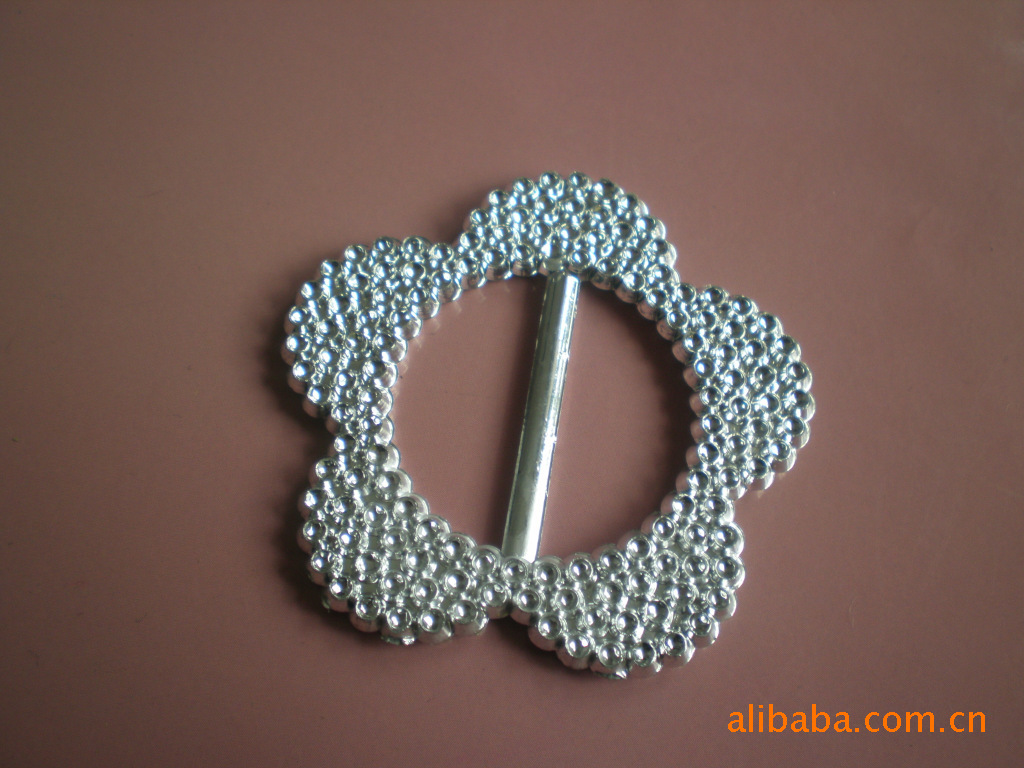 优质塑料扣有大,中,小款式新颖质量可靠价格实惠