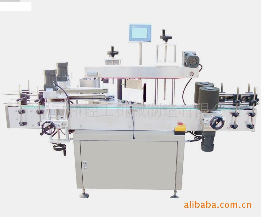 全自动单侧面贴标机（扁瓶）