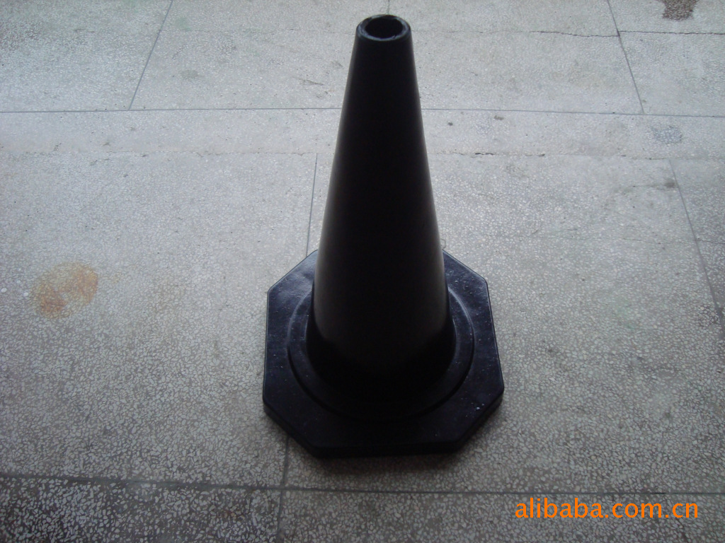 供应多款加重橡胶路锥 晶格套路标 4kg 4.2kg 高速用加重路障