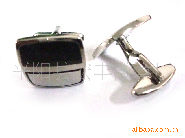 宏丰厂家直销金属袖扣    宝石袖扣