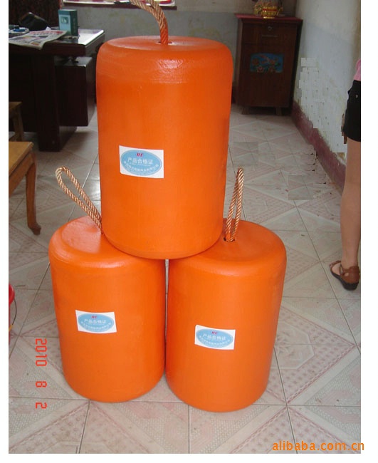 聚氨酯护舷（靠球）游艇护舷 球 色泽鲜艳（图）30防撞设施青岛否