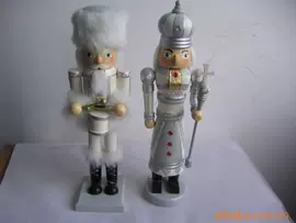 木质工艺品;音乐盒;木偶