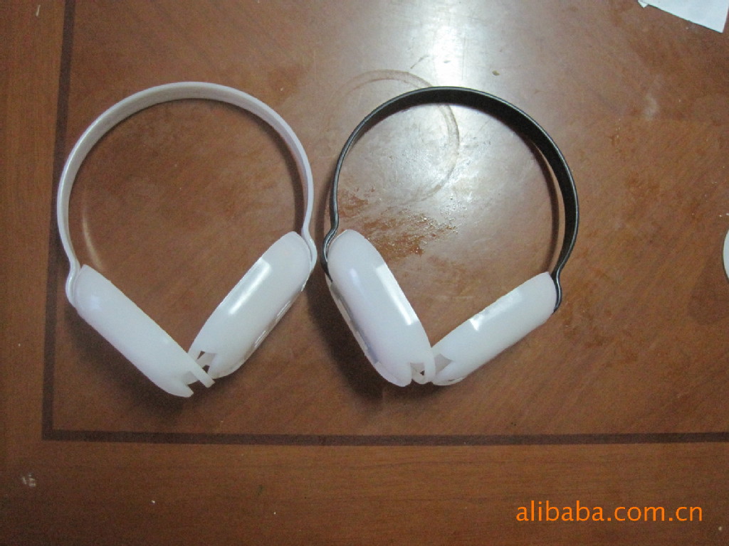 厂家供应各种耳套塑料架子、耳罩塑料骨架以及各种耳套塑胶配件