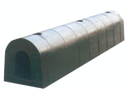 供应各种D型橡胶护舷防撞设施青岛否是海伦0.2-4.5米橡胶护舷EVA