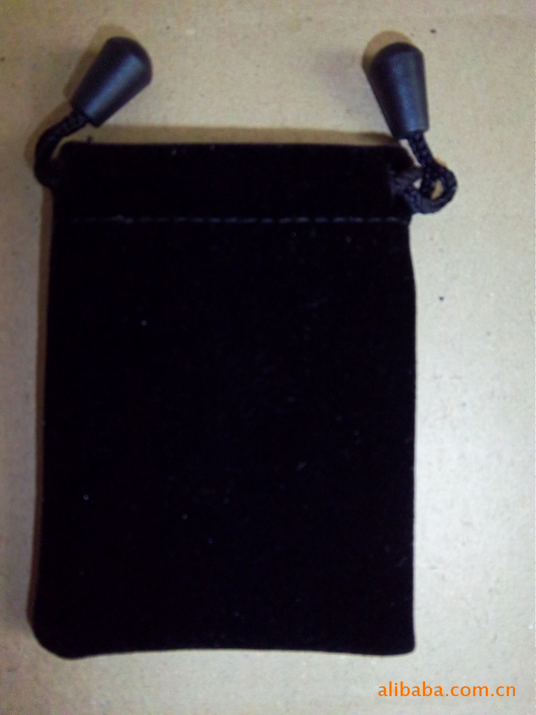 供应礼品工艺品赠品黑色绒布袋／手机绒布袋/小布袋