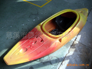 供应皮划艇滚塑机、皮划艇产品