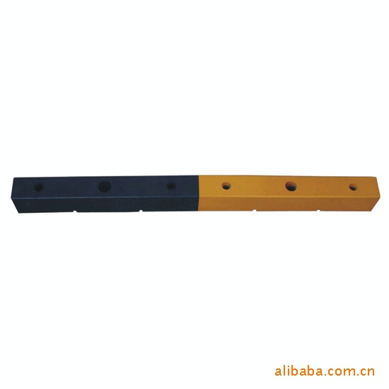 厂家直销停车场橡胶橡胶车轮止动块橡胶防撞块定制停车场减速带