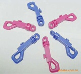 Поставка пластиковых ключей, пружинные пряжки, пряжки мешков