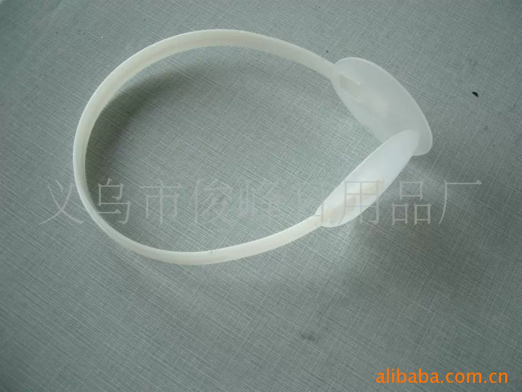 Производитель наушников поставляет пластиковую стойку для наушников, стойку для наушников-скелетонов