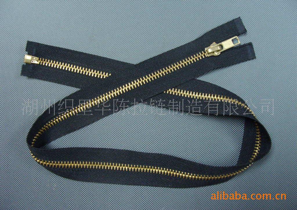 厂家供应5#拉链 尼龙拉链 可订 做批发服装辅料金属尼龙拉链