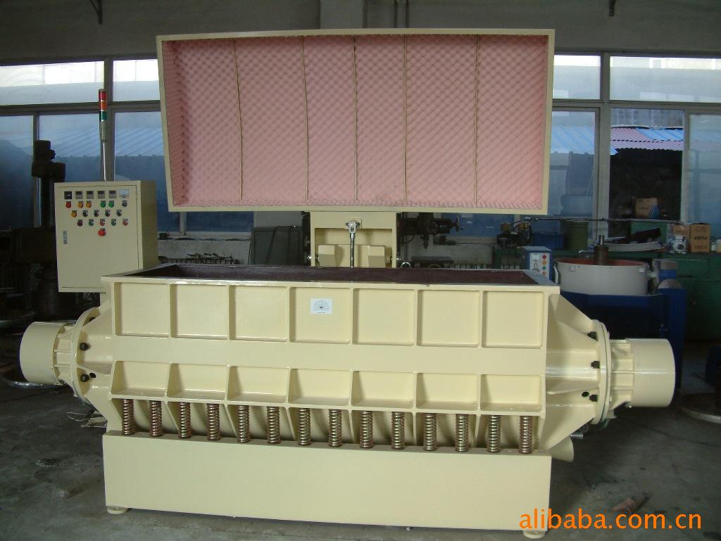 厂家供应槽型抛光机VBC1000 精细密件去毛刺槽型振动研磨抛光机