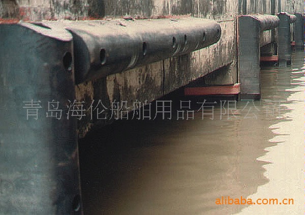供应码头D型橡胶护舷 海伦 信赖海伦 （1125图）防撞设施青岛否是
