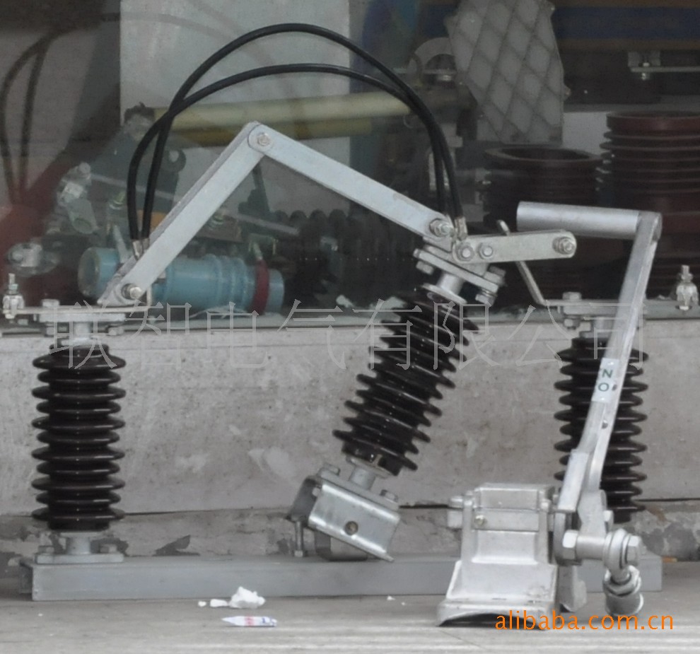 RH-B出口型隔离开关