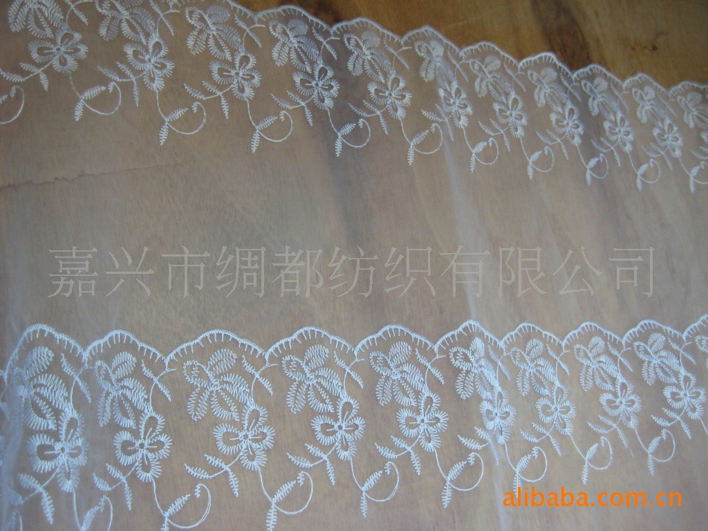 厂家直供绣花布 绣花欧根纱