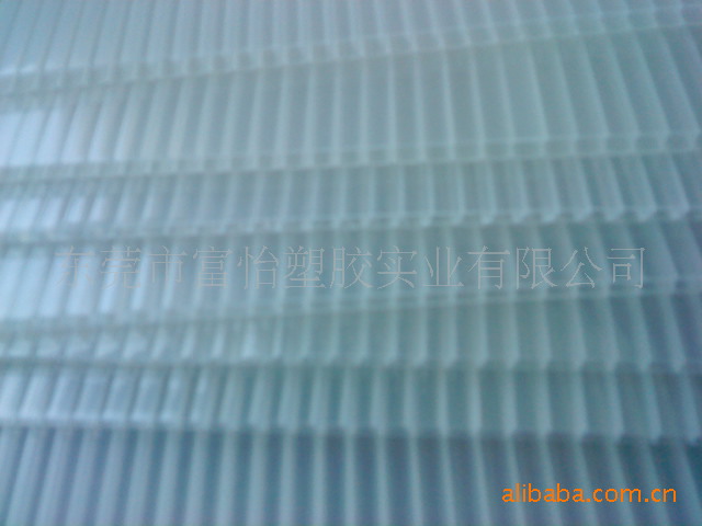 厂家供应环保抗老化抗雪压PE万通板 内蒙古富怡PE阳光板